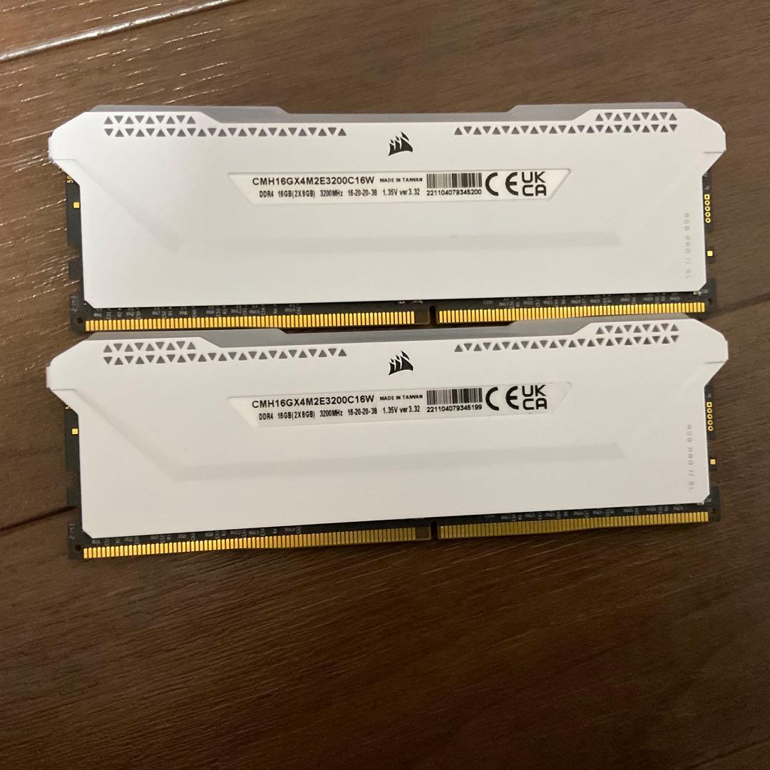 Corsair Vengeance 16GB DDR4 ホワイト