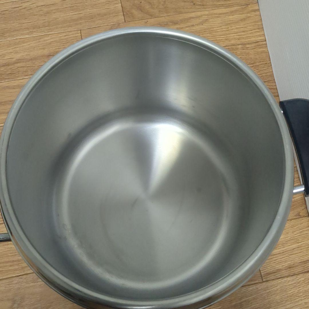 新品 未使用　Lagostina ラゴスティーナ90　イタリア製圧力鍋 7L