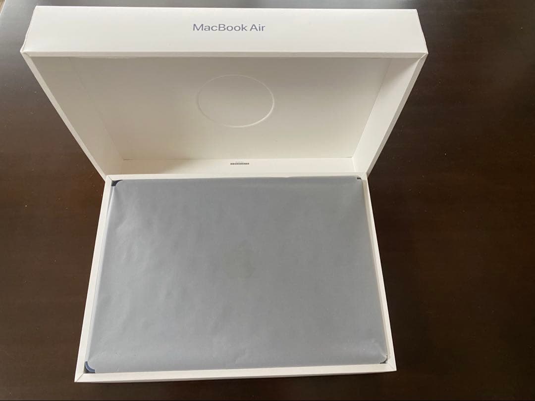 Apple M3 MacBook Air 13インチ / SSD 256GB