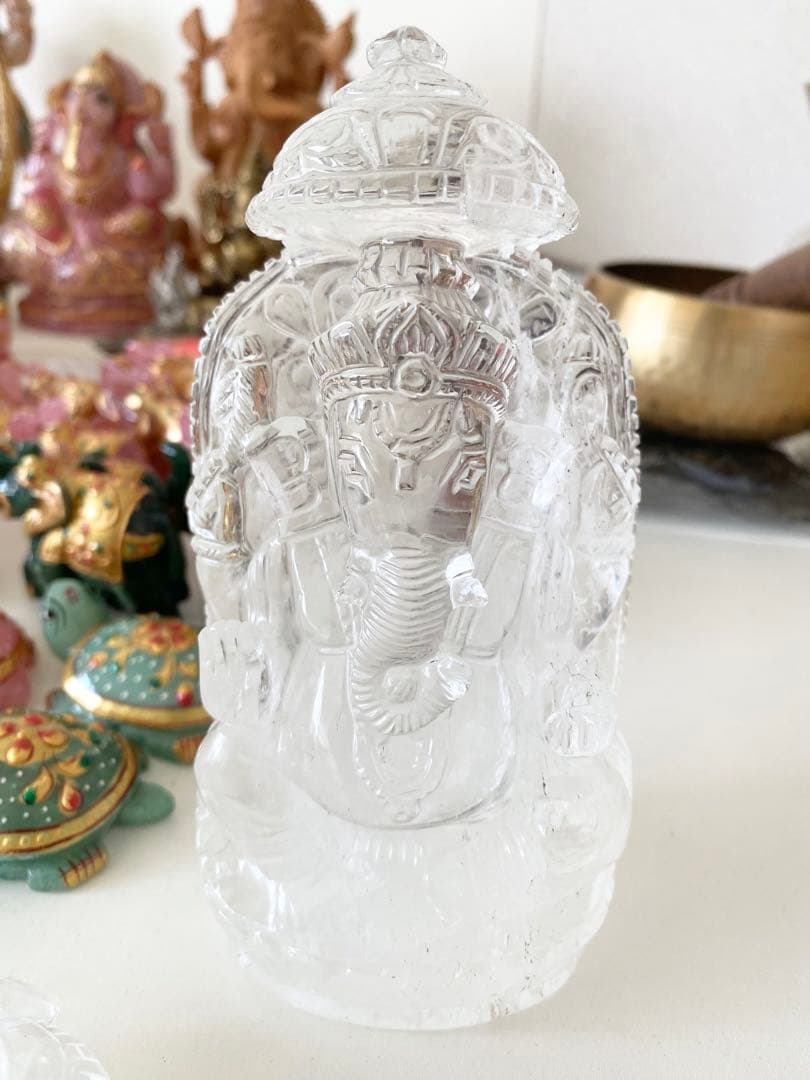ヒマラヤ水晶ガネーシャ彫刻置物