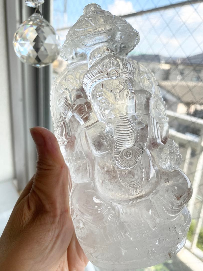 ヒマラヤ水晶ガネーシャ彫刻置物