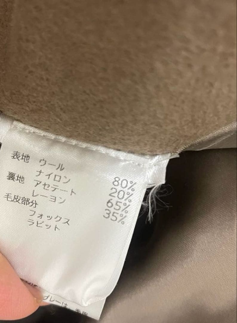 定価7万円⭐︎バーニーズ　ファー付きグレーベージュポンチョ