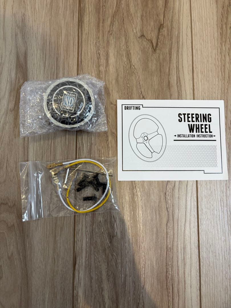 ウッドステアリング 360mm ブラック 新品未使用