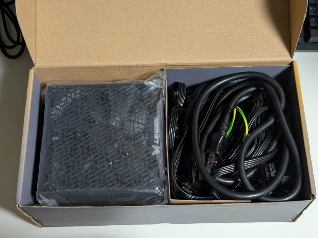 電源ユニット SUPER FLOWER SF-1000F14XG 1000W