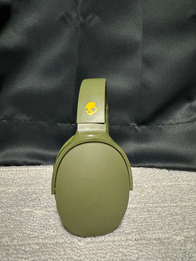 [最終値下げ] Skullcandy ヘッドホン オリーブグリーン