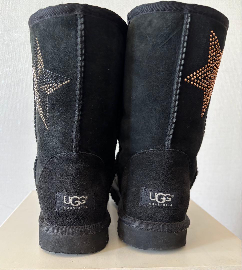 UGG ブラック ムートンブーツ 星型デコレーション付き　カスタマイズ