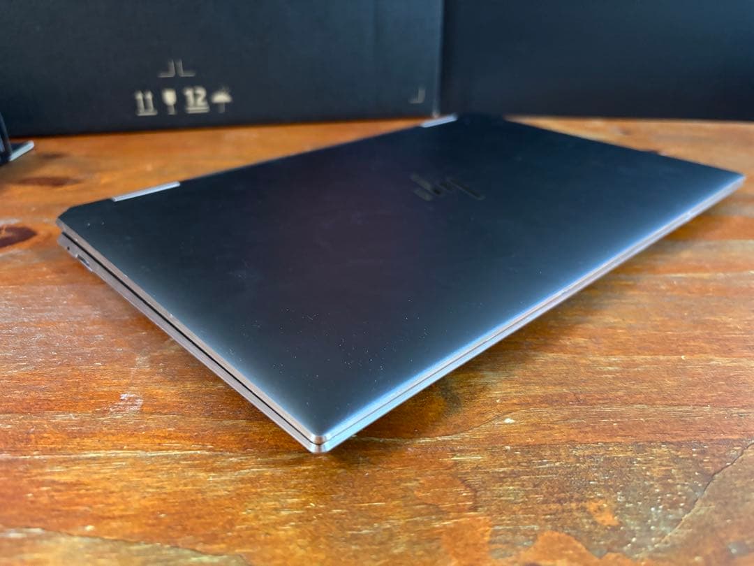 HP Spectre x360 13.3インチ core i7 メモリ32gb