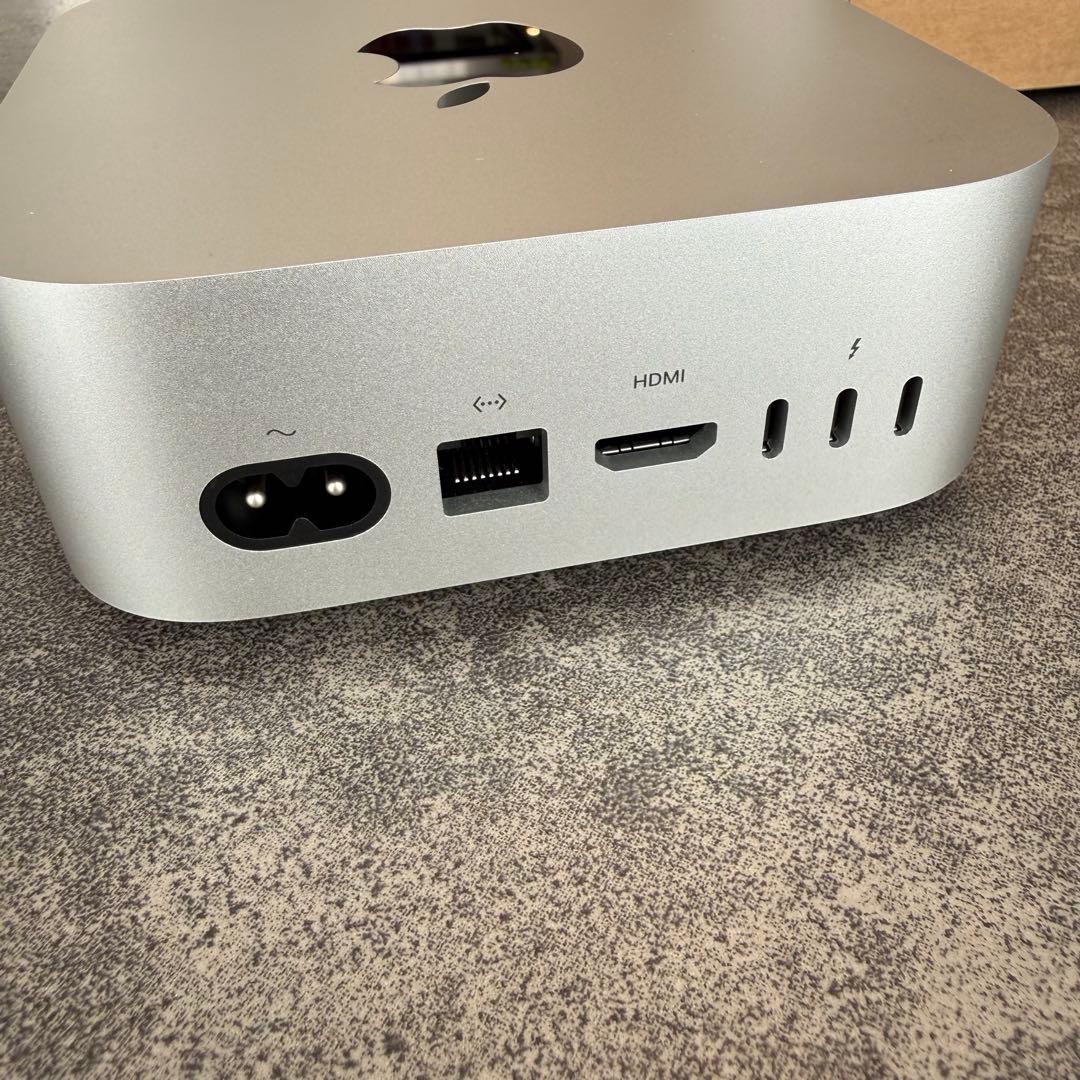 【ほぼ未使用】 Apple M4チップ搭載Mac mini 本体