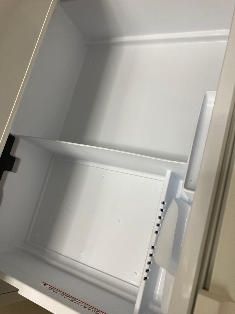 三菱ノンフロン冷凍冷蔵庫 形名 MR-C33H-W1形