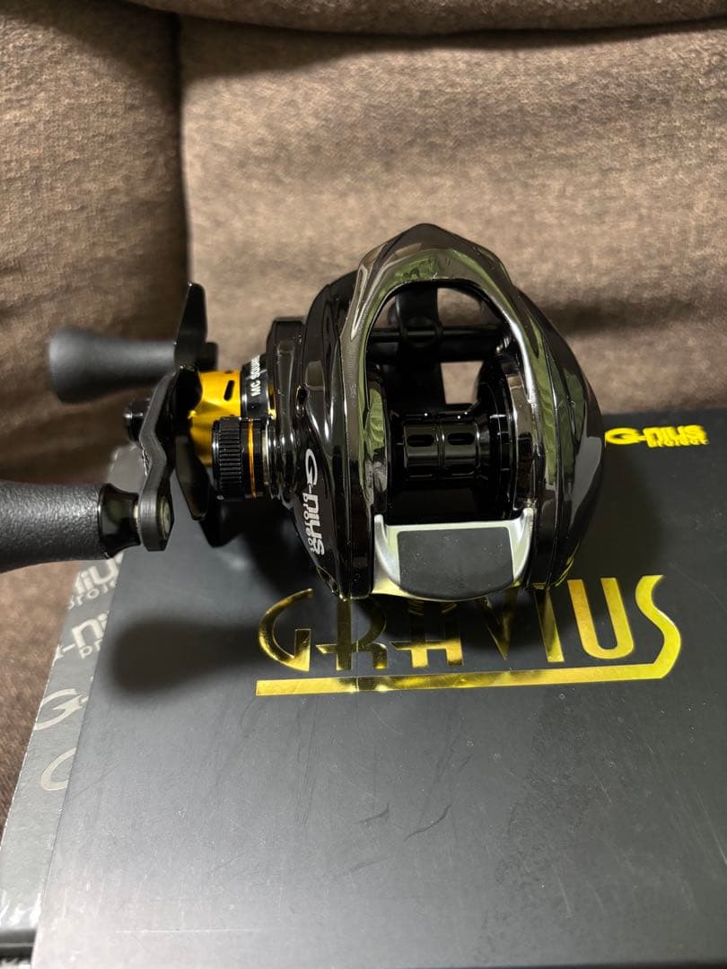 G-nius 【GRAVIUS 】グラビアス2023 左ハンドル7.3