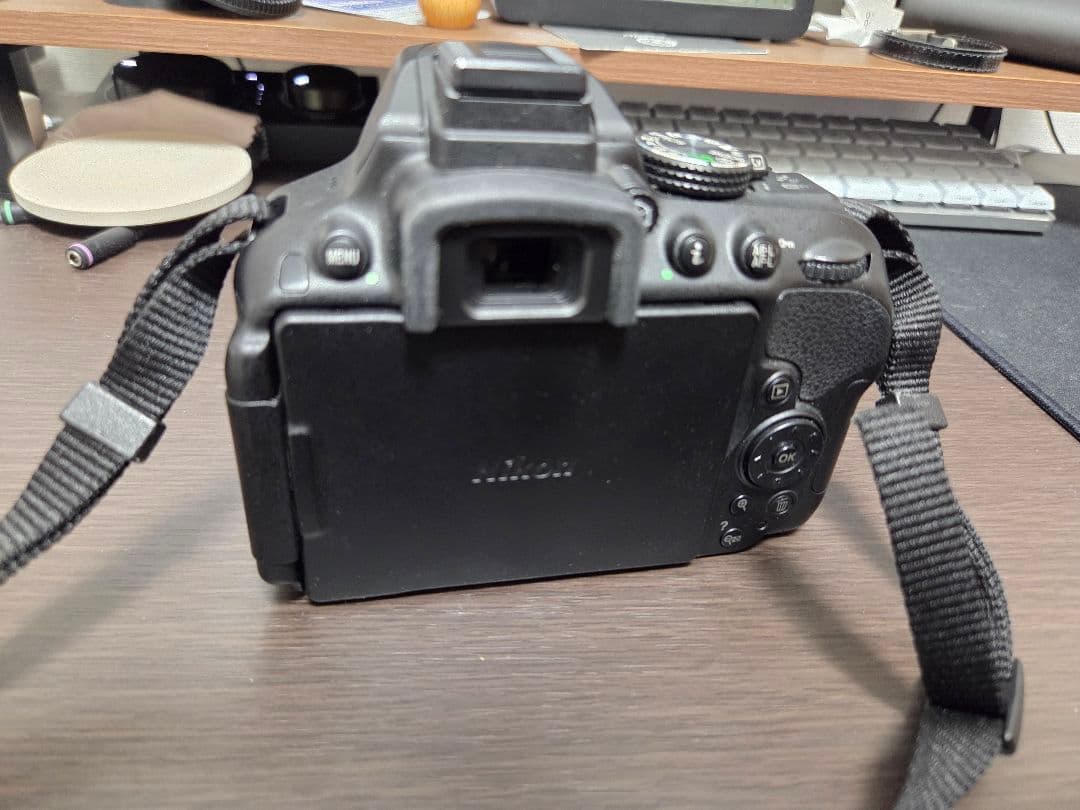 Nikon D5300 デジタル一眼レフカメラ ズームキットレンズ