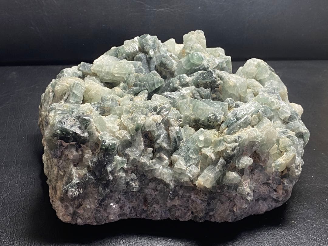 グリーン　ザギ水晶　ザキ鉱山　2582g