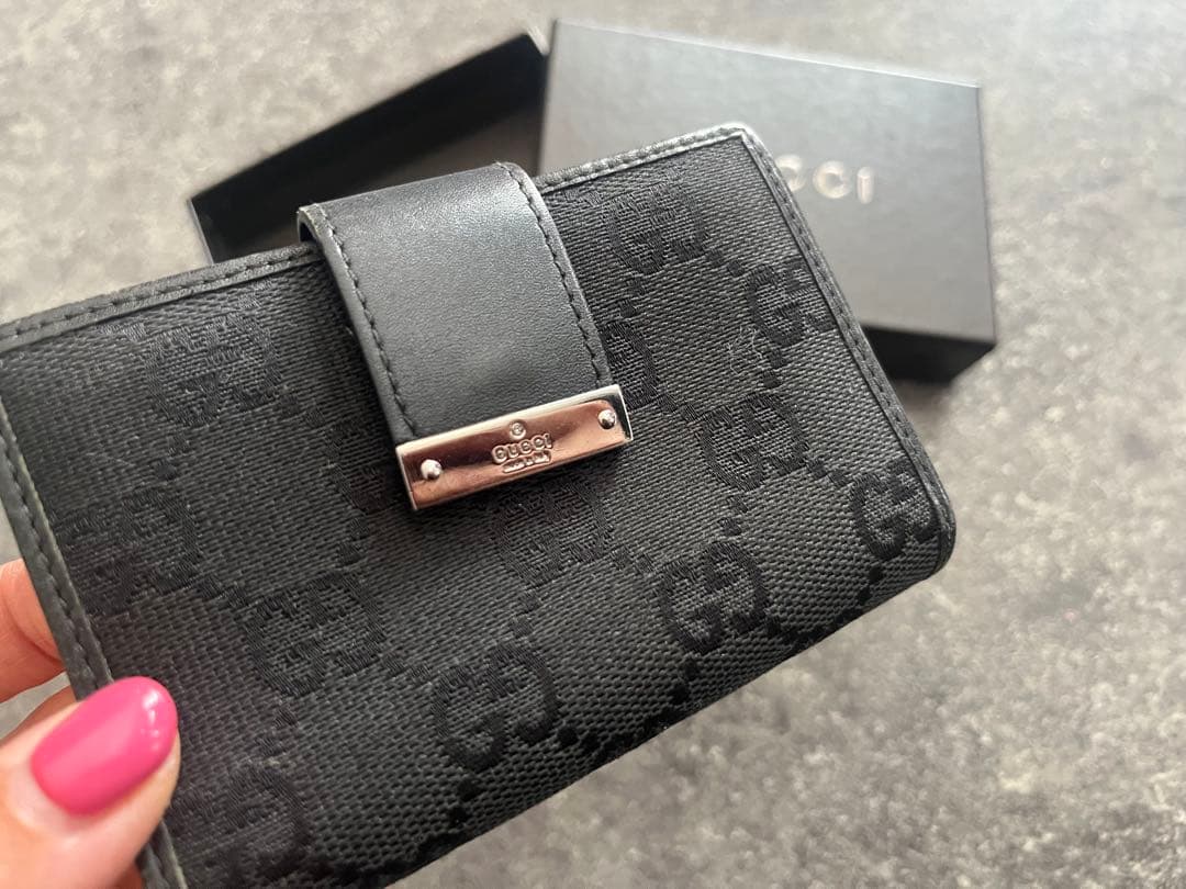 GUCCI カード入れ　名刺入れ