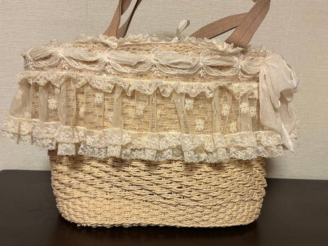 さえら◇ヒスクローネ◇かごバッグ◇レース装飾◇美品◇肩かけ