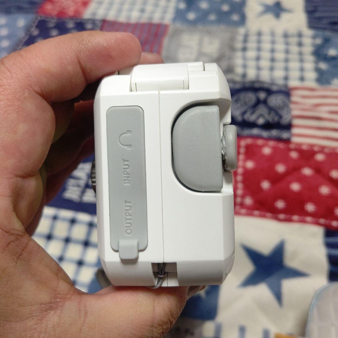 【新品未使用】ソーラー多機能ラジオライト5000