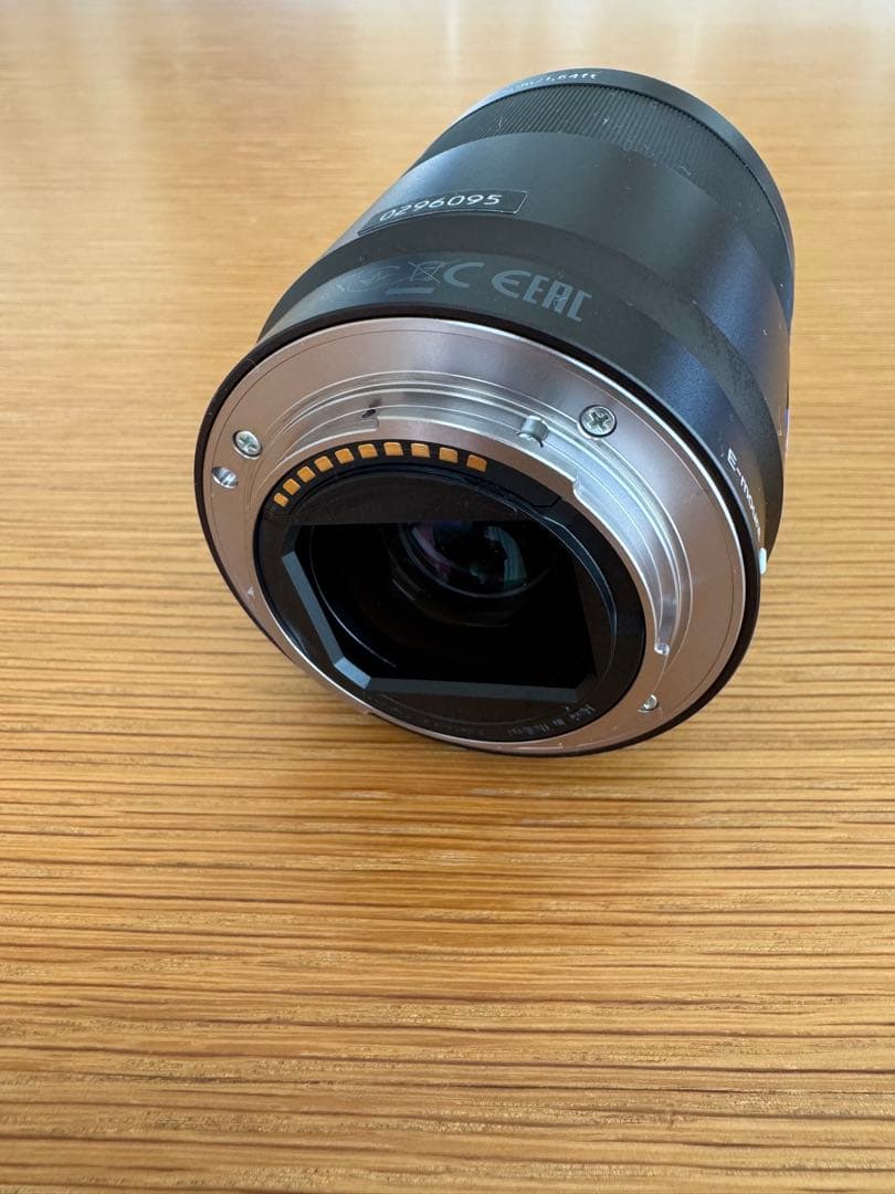 Sony E 35mm F1.8 OSS 単焦点レンズ