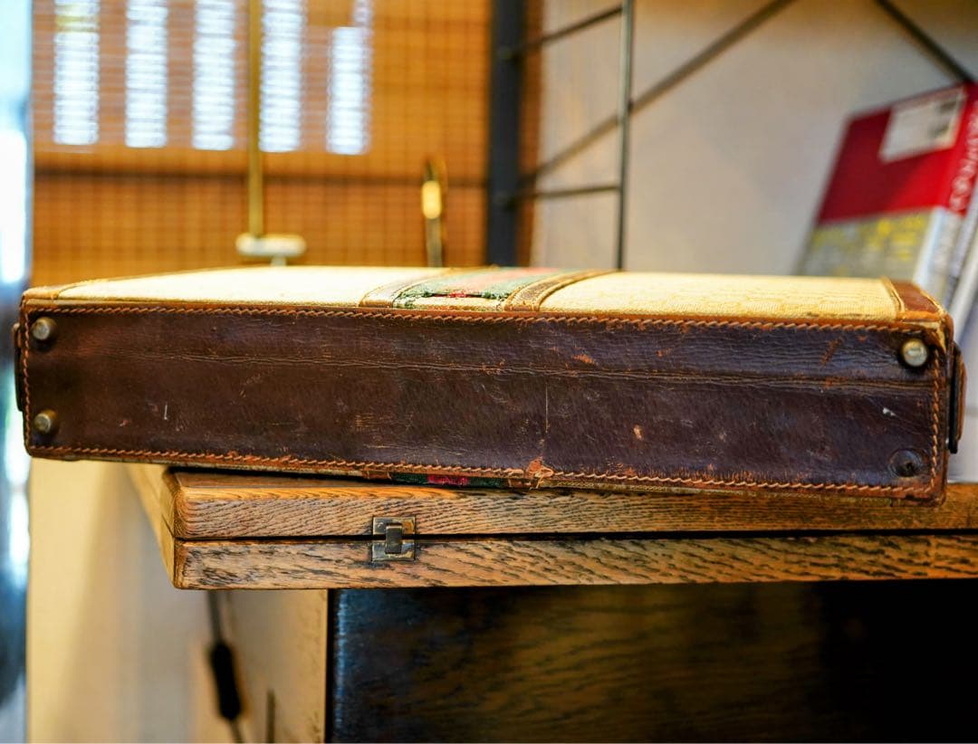 グッチ　1970s トランク　カバン　ハンドバッグ　ヴィンテージ　オールドグッチ