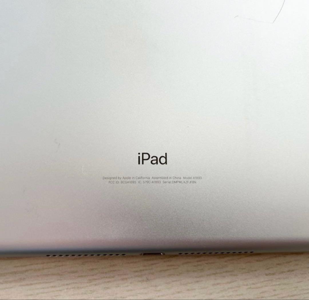 Apple iPad 6世代　128GB シルバー