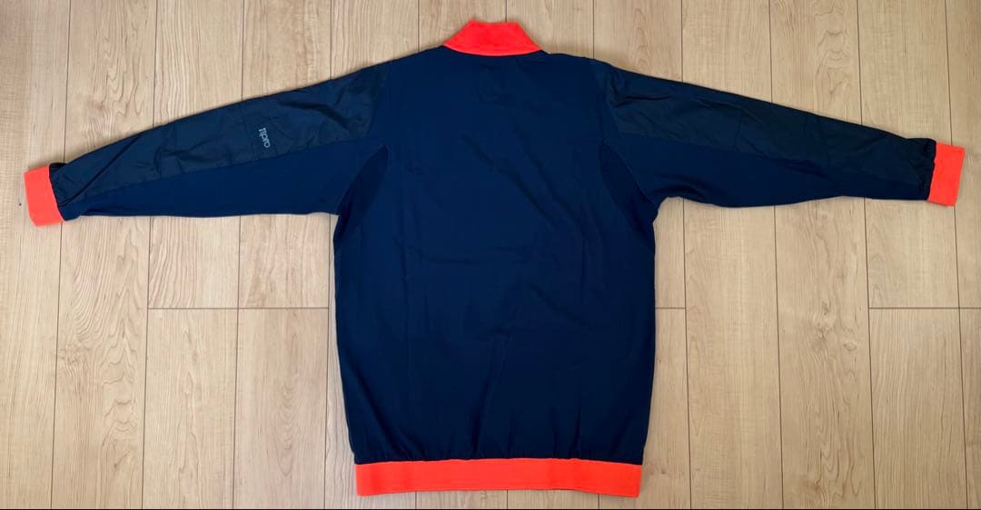 adidas マリノス　ピステ・ウィンドブレーカー