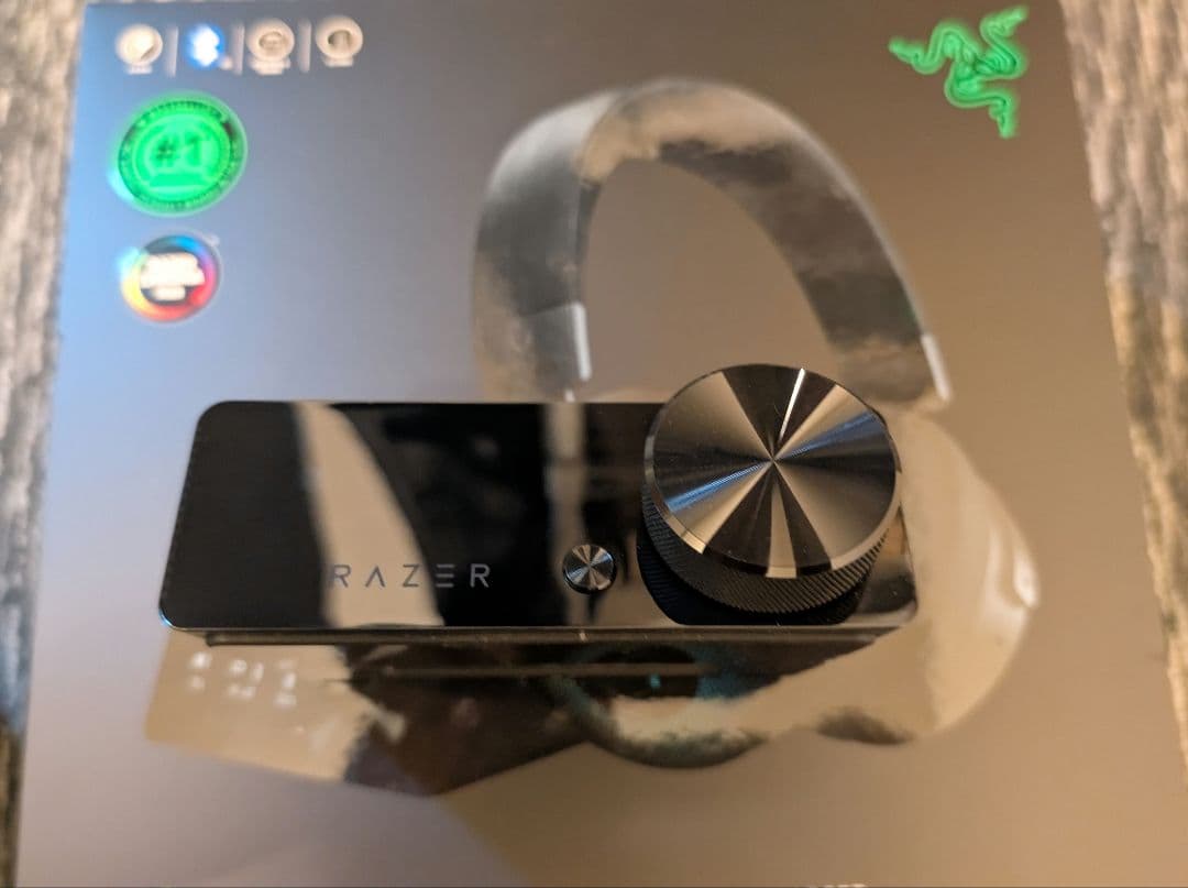 Razer KRAKEN V4 PRO ゲーミングヘッドセット