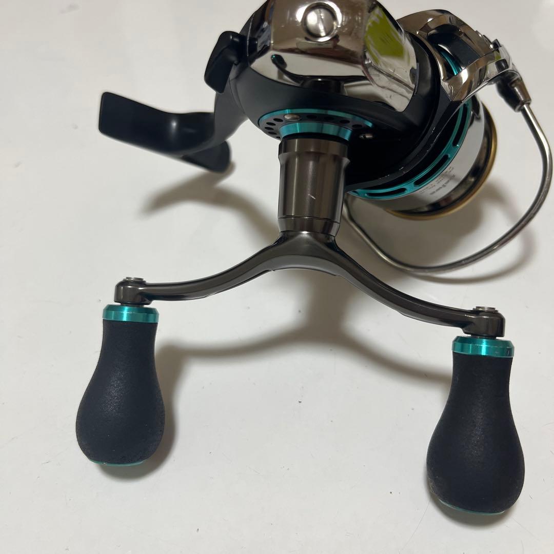 ダイワ エメラルダス コロッサル 2508RH エギング