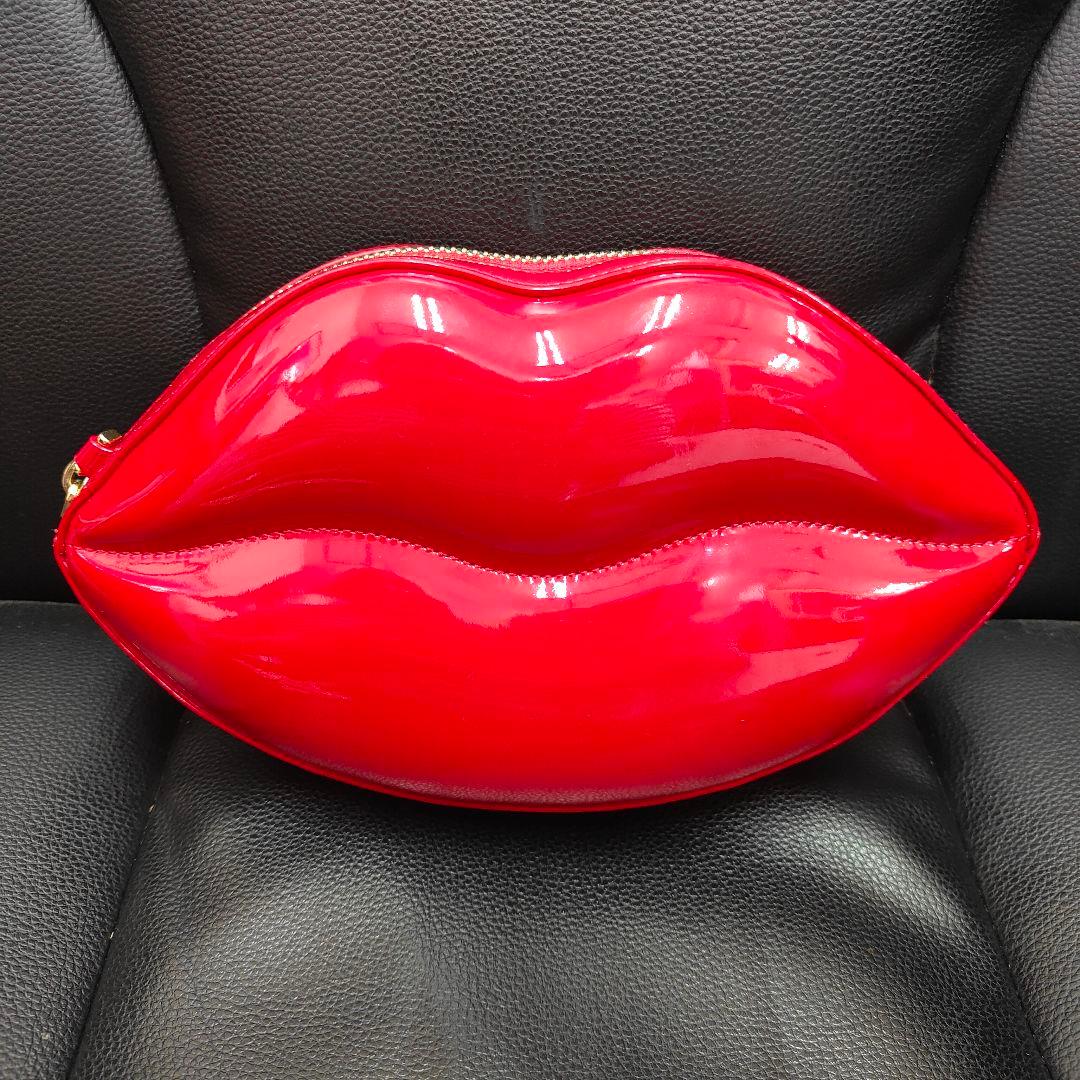 ケイトスペードニューヨーク　3Dリップ クロスボディ バッグ