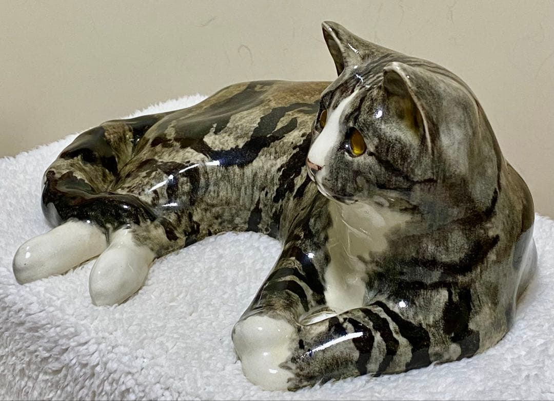 サイズ7　ウィンスタンレイキャット　ケンジントンキャット　横たわり猫　貫入無し❣️