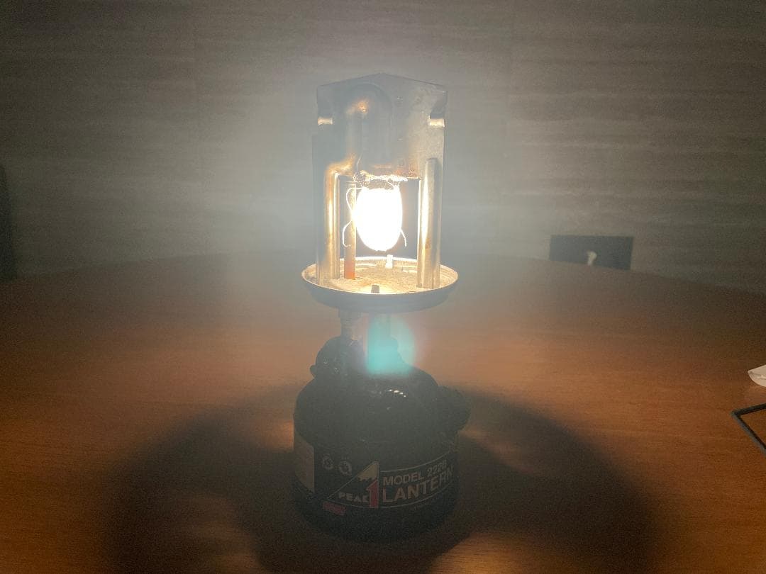 Coleman PEAK1フェザーランタン 222B キャリーケース付き