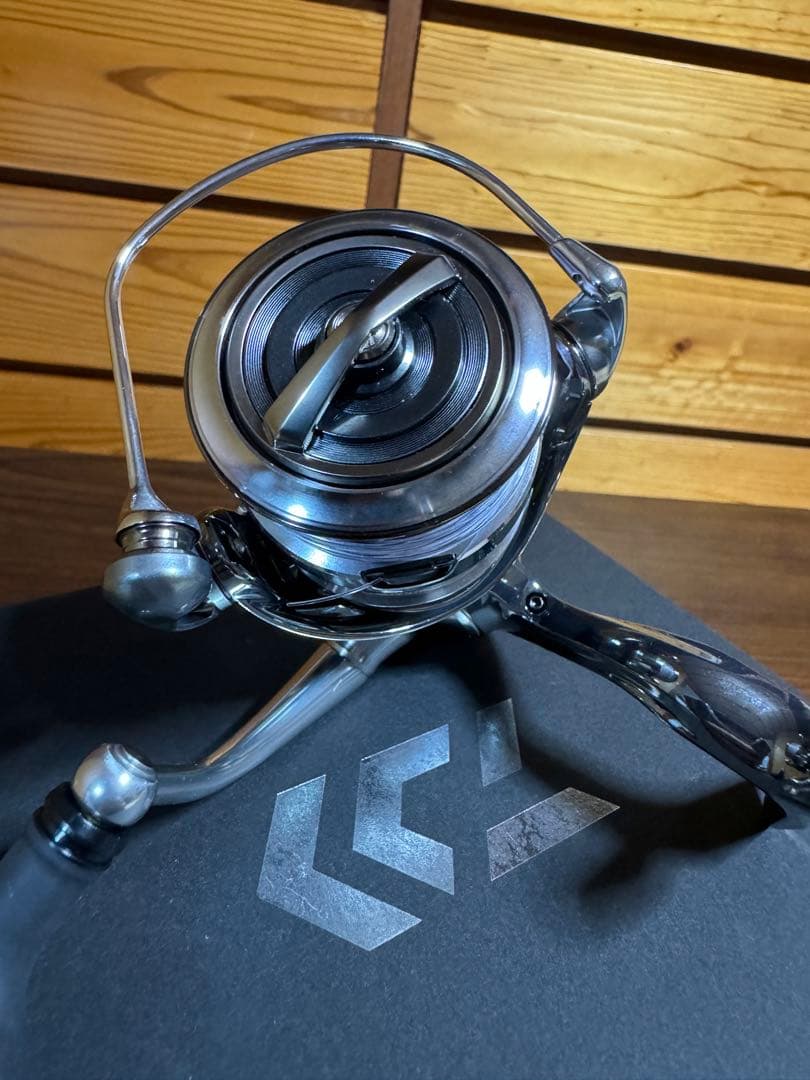 ララペン　美品　22イグジスト　PCLT3000 ほぼ新品の糸付き