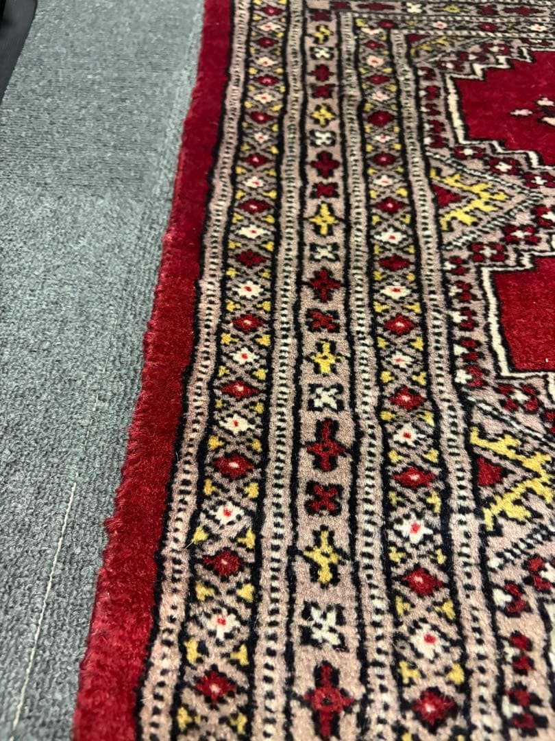 トルコ絨毯　ラグ　トライバルラグ