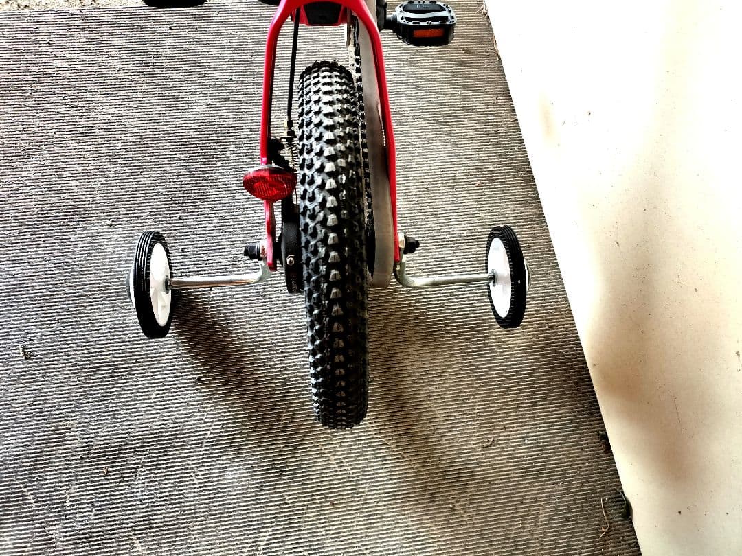 Ravi（ラビ） 　幼児用自転車 　レッド