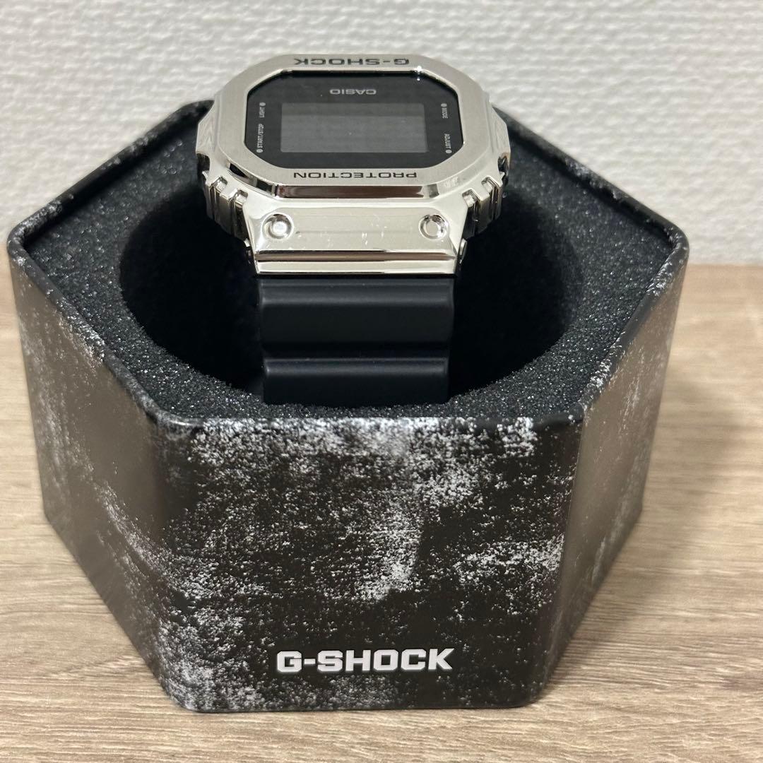 G-SHOCK GM-5600U-1JF デジタル 腕時計 シルバー