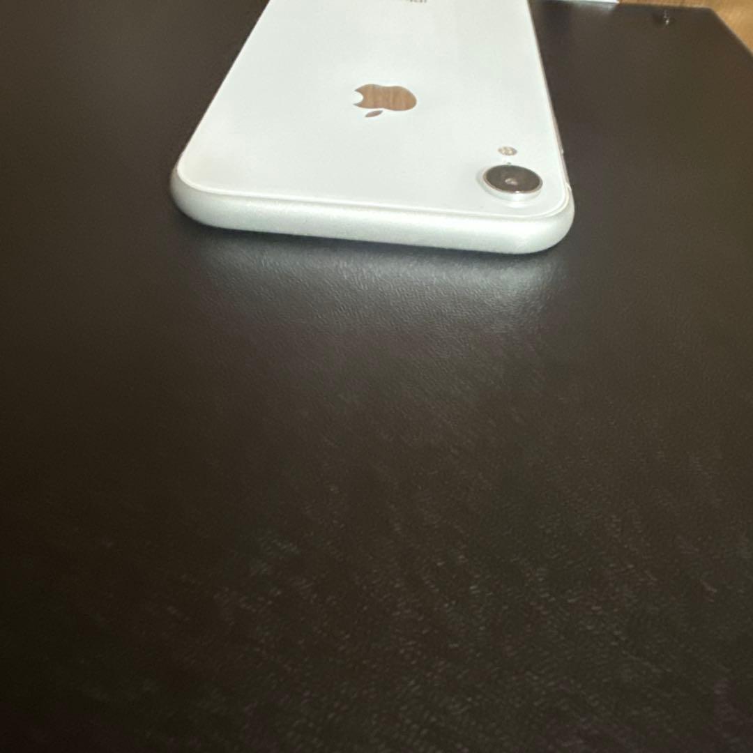 iPhone XR 64GB SIMフリー ホワイト 本体のみ