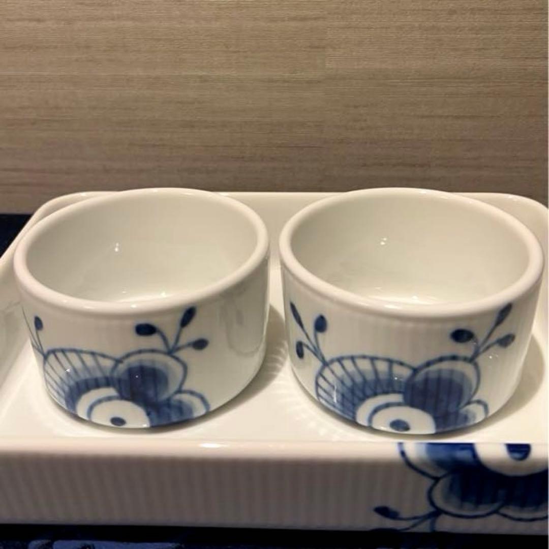 美品◼️ブルーフルーテッド メガ オーブンウェア スフレ ペア