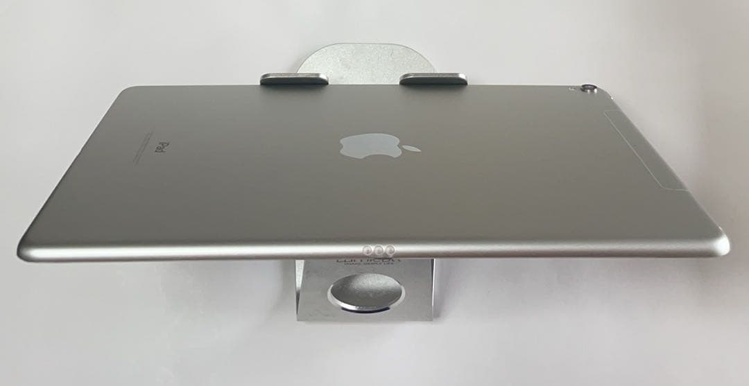 美品IPad Pro 10.5 WiFi + Cellula 64GB シルバー