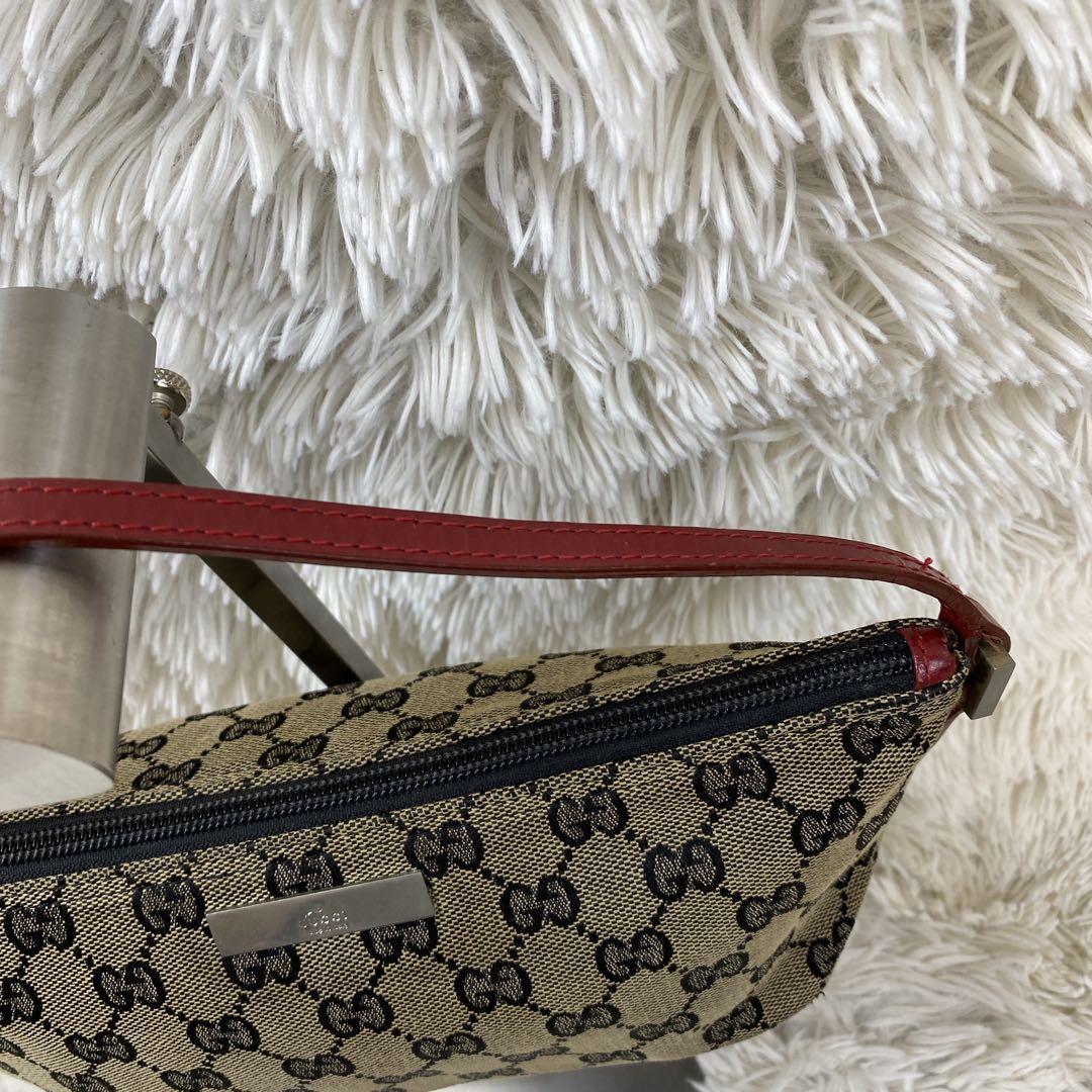 良品 GUCCI アクセサリーポーチ キャンバス GG柄 ロゴプレート　茶×赤