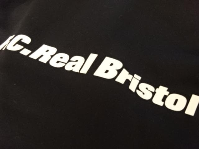 ウェア FCRB POLARTEC FLEECE HALF ZIP GAITER