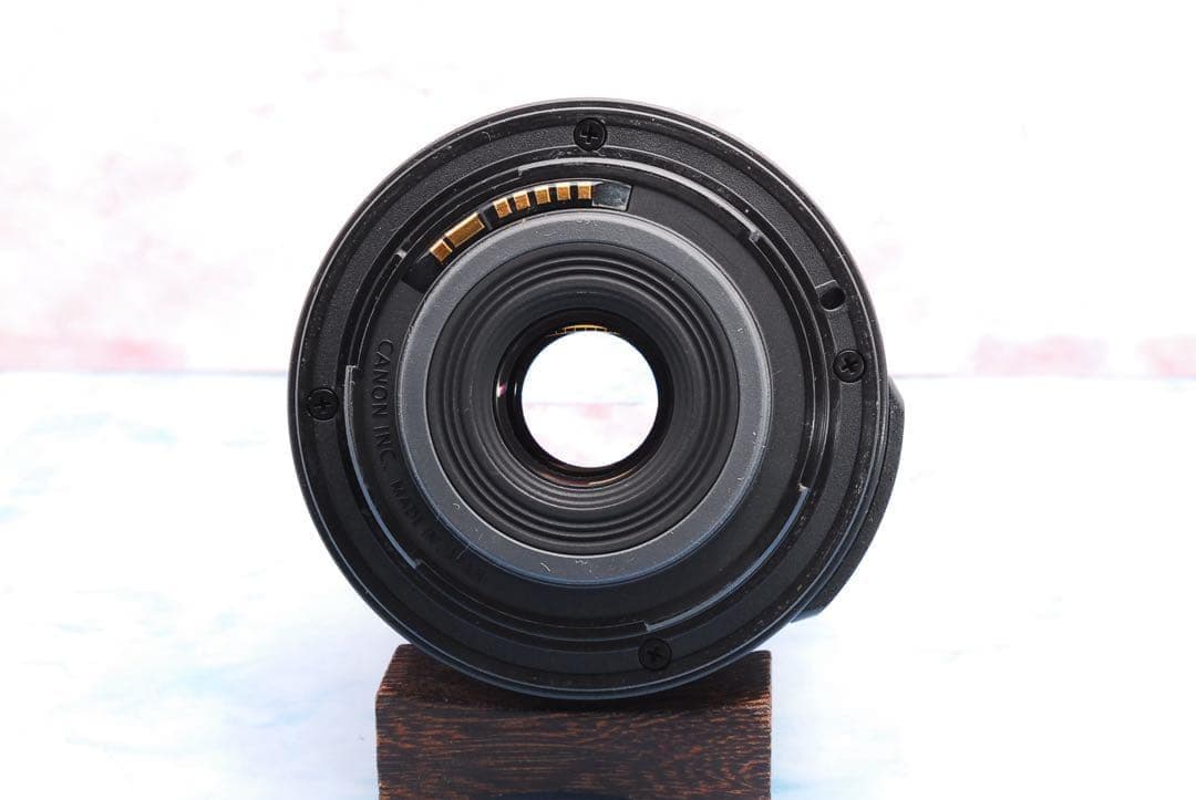 キャノン Kiss X7★バッグ＆ミニ三脚★一眼レフカメラ★軽量＆扱いやすい