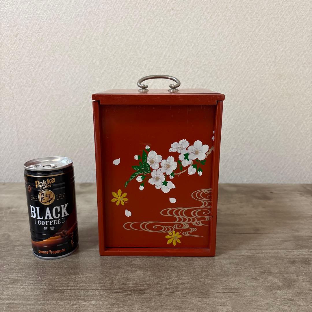 遊山箱（ゆさんばこ）　弁当箱　徳島県　重箱　立田川　桜枝　紅葉　流川