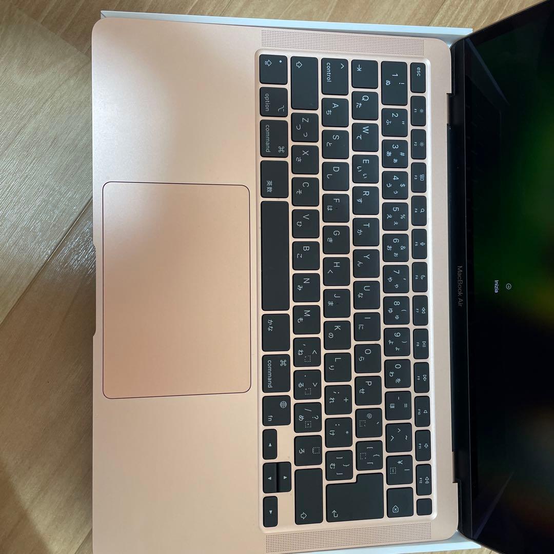 【美品】Apple MacBook Air 13インチ2020年256GB