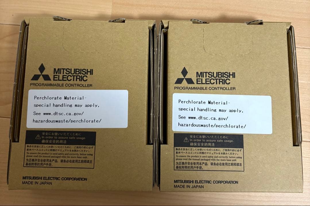 三菱　シーケンサー　R04CPU 2個