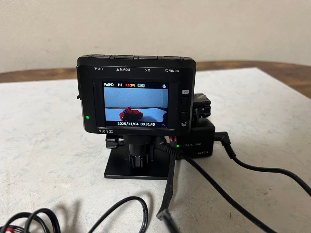 コムテック　ドライブレコーダー　ZDR016 { 5 }