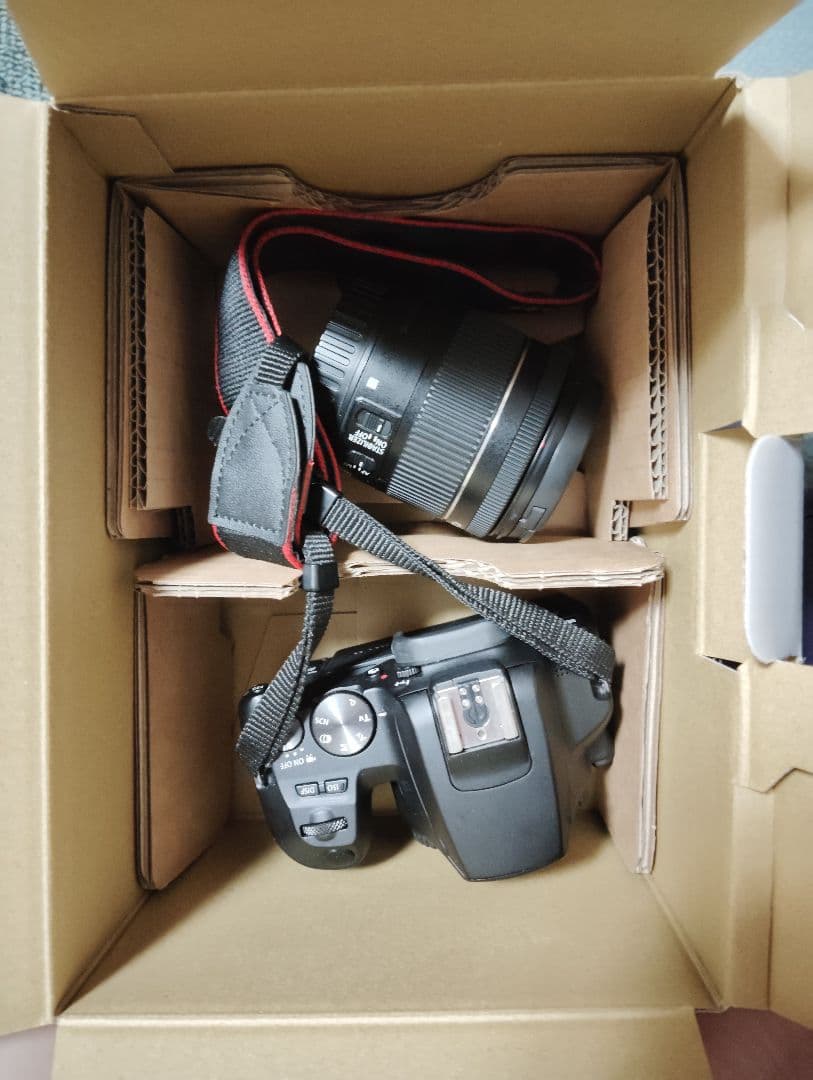 Canon EOS Kiss X10 デジタル一眼レフ　セット