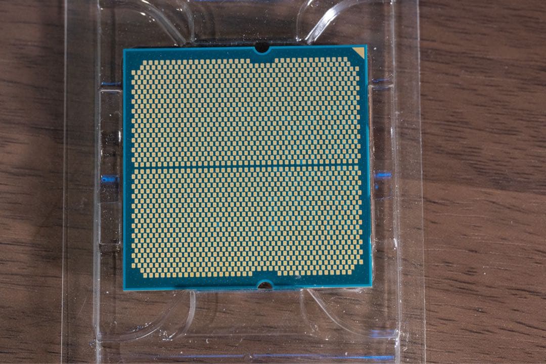 AMD Ryzen 7 9800X3D 動作確認済 CPU バルク品