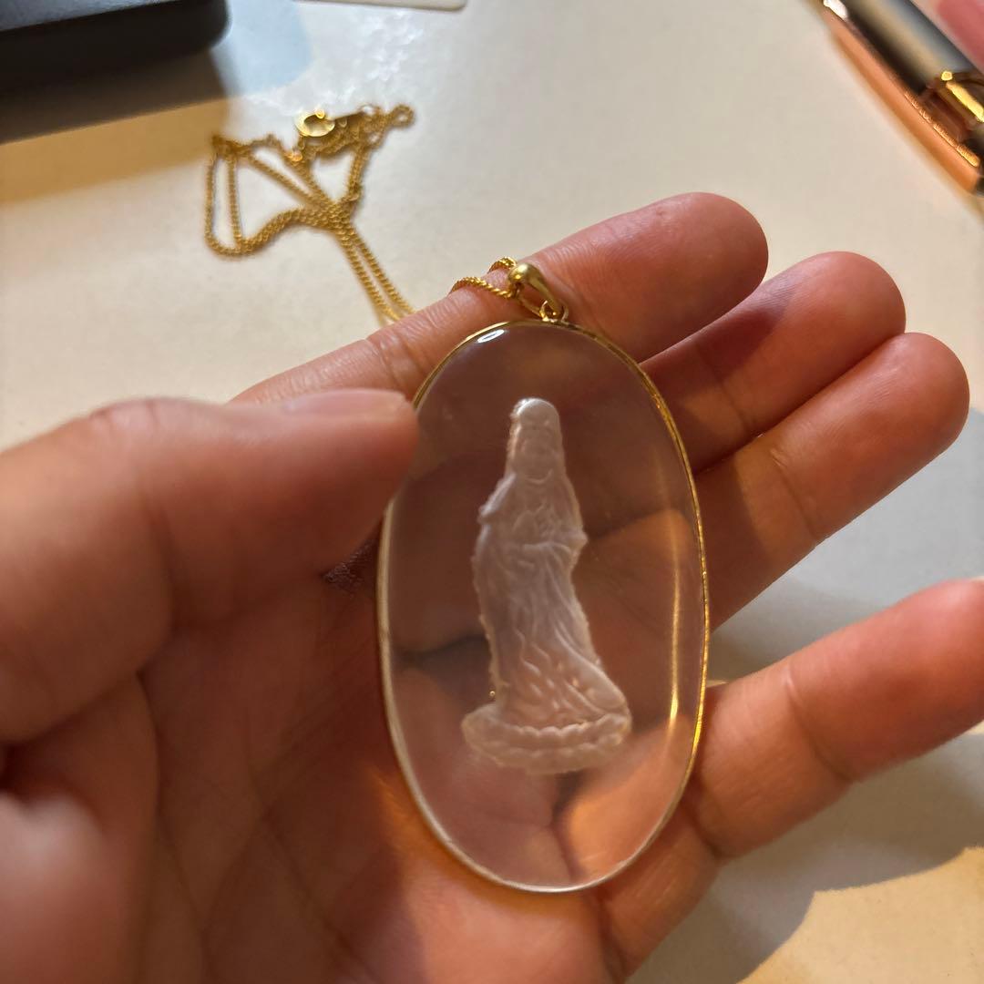 これは！観音様の水晶！持ってるだけでも！不思議なパワー！慈悲！