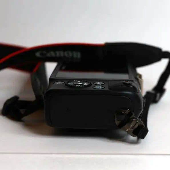 Canon EOS M2 ブラック ミラーレスカメラ