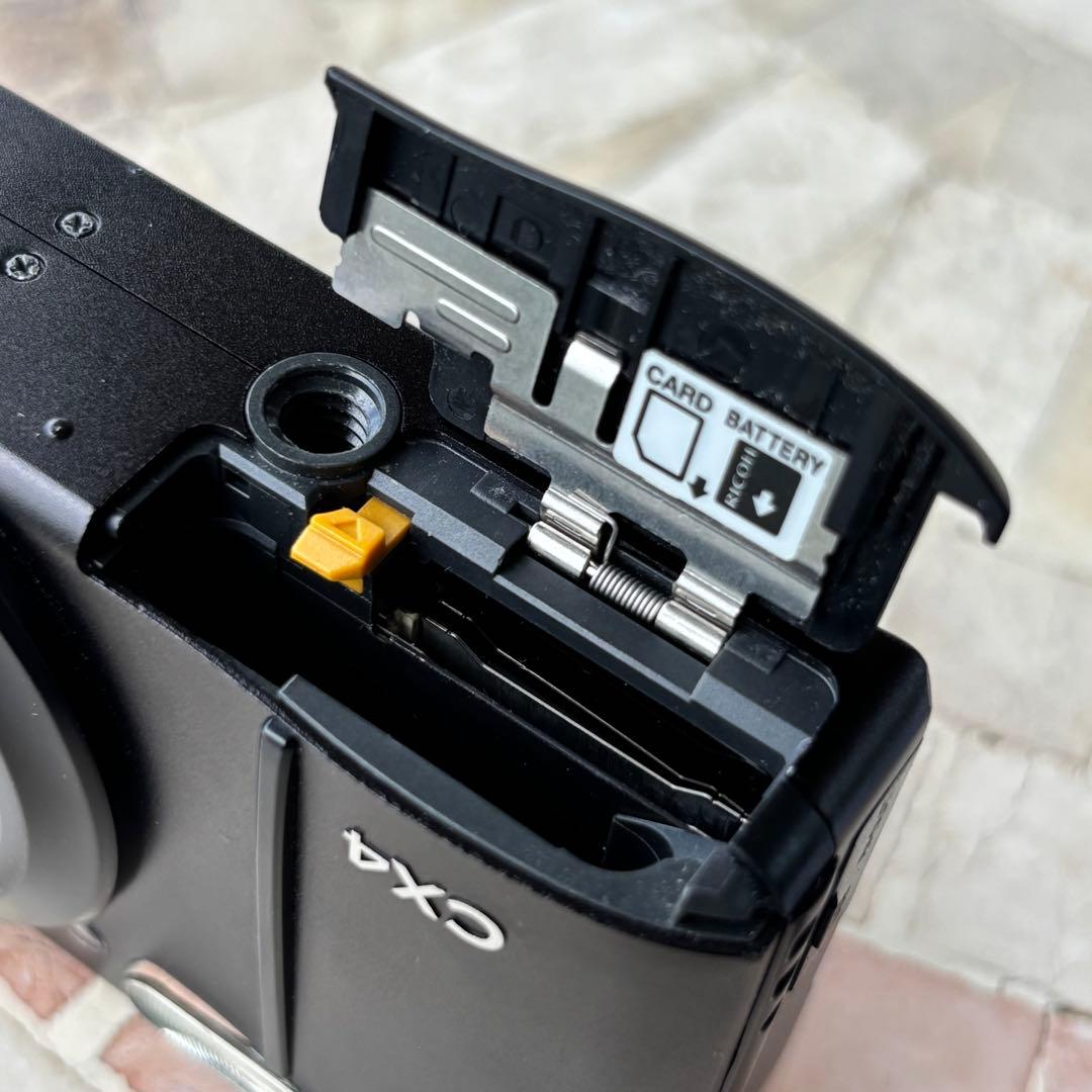 RICOH リコー CX4 コンパクトデジタルカメラ ブラック