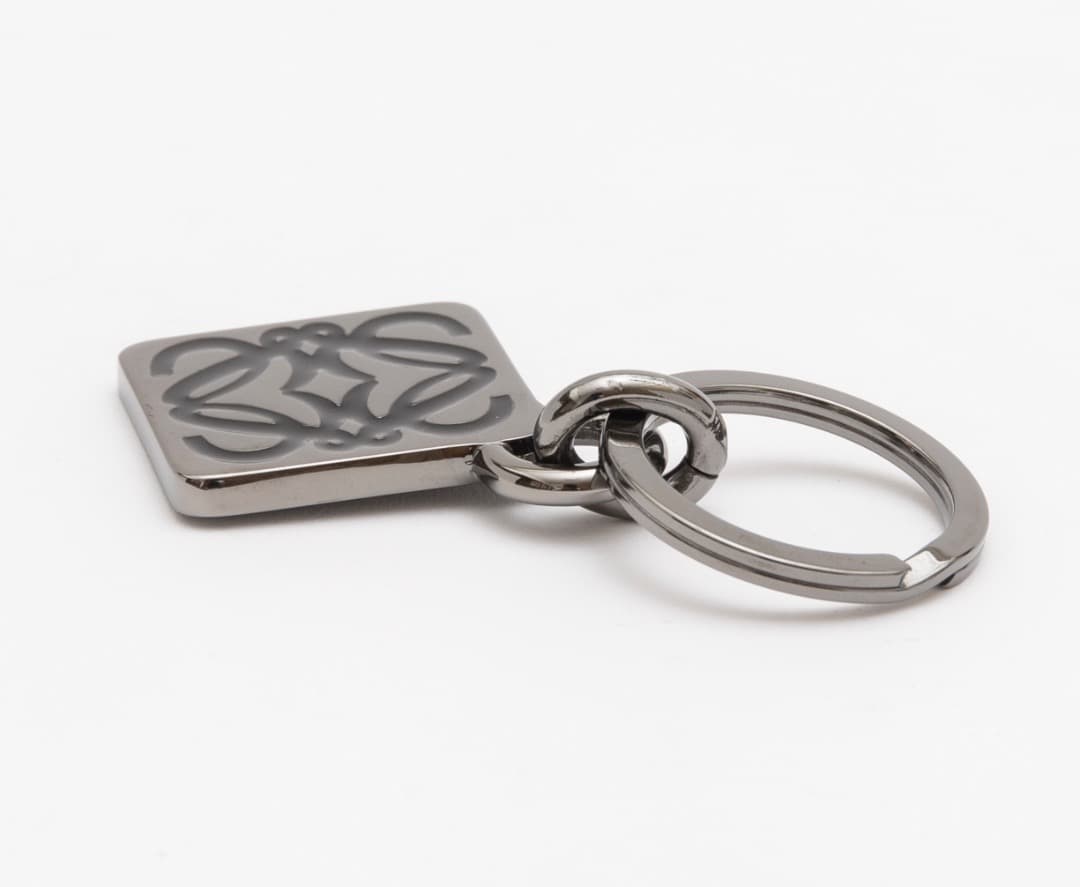 ロエベ LOEWE ロゴ アナグラム キーホルダー キーリング チャーム