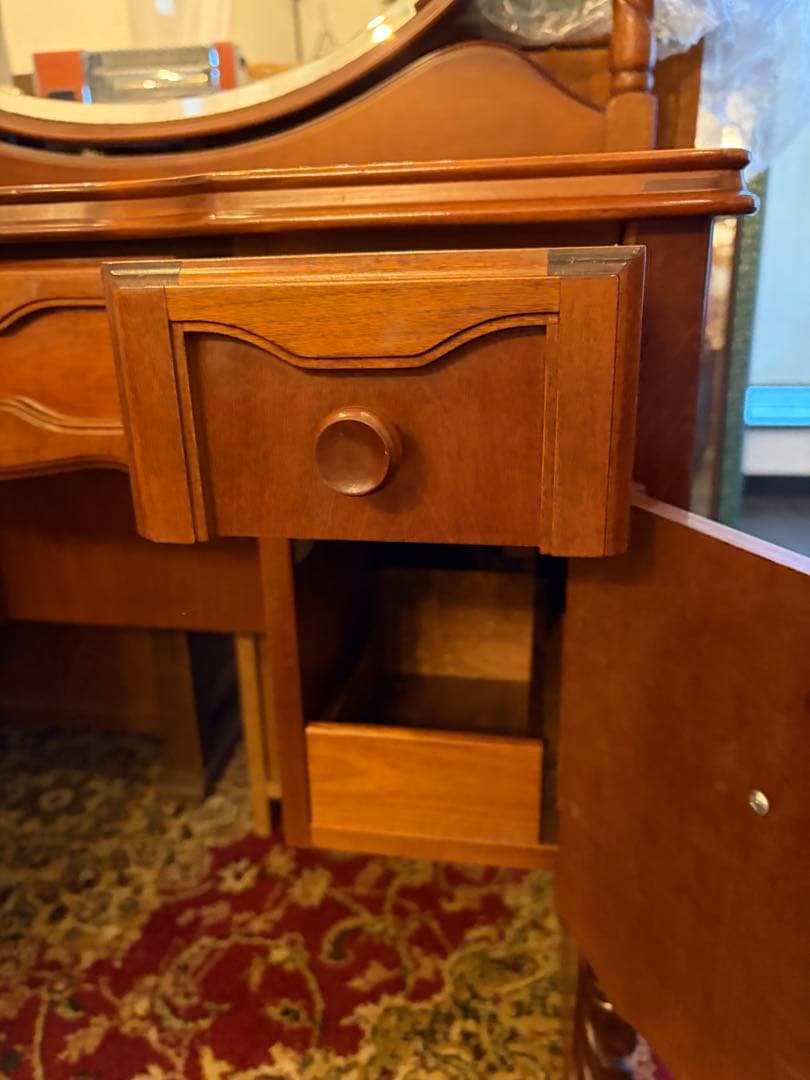 アメリカンヴィンテージ ドレッサー 円鏡 バニティデスク 無垢材 アンティーク調