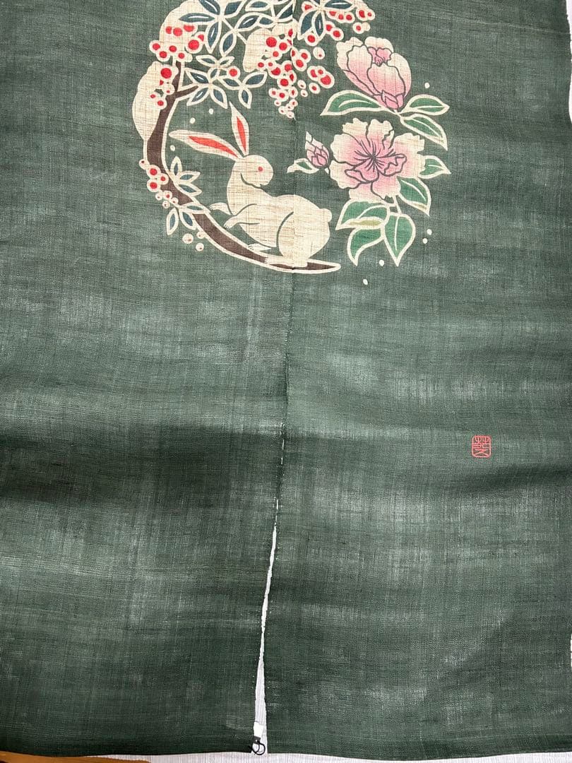 ウサギと花ののれん